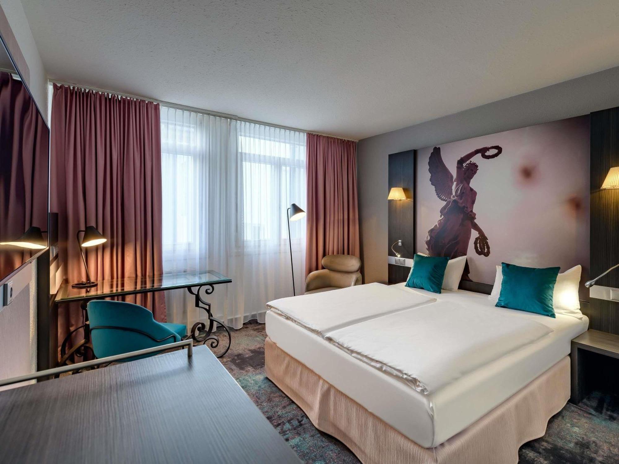 Mercure 4*